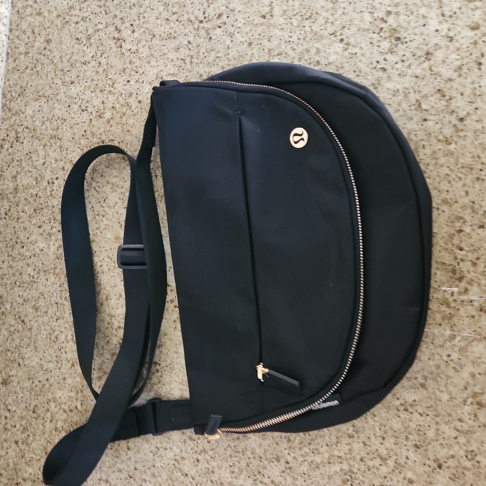 Black Lululemon All Night Festival Bag 5L